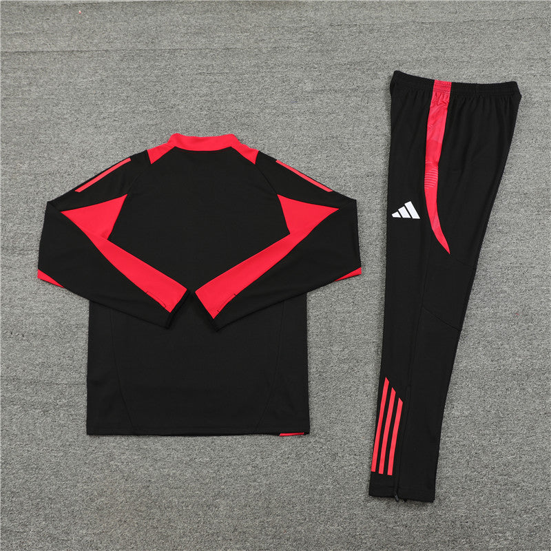 Bayern Black/Red