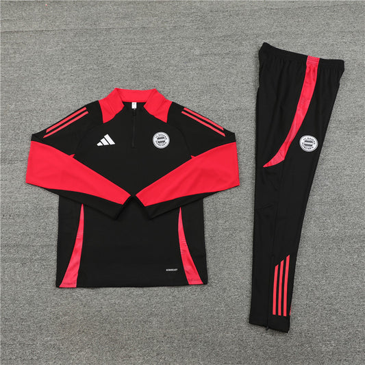 Bayern Black/Red